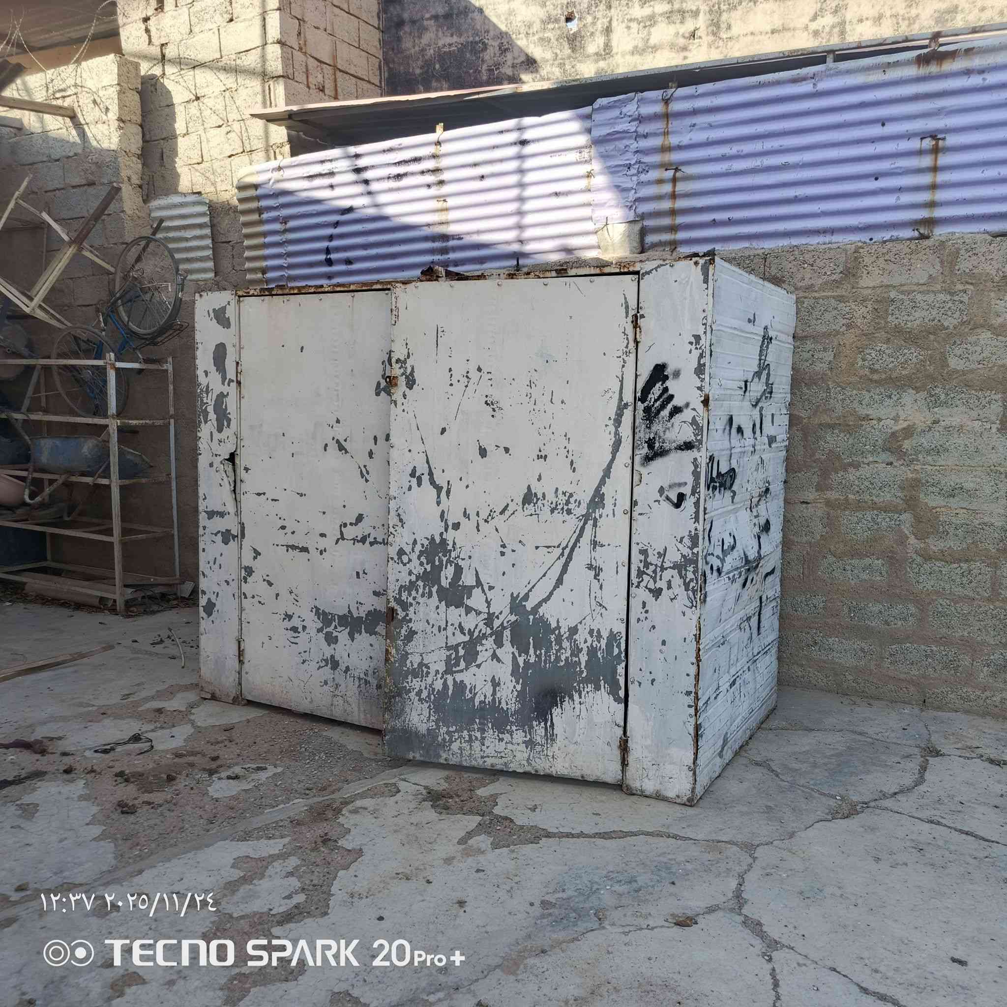 كشك للبيع السعر 250 بيه مجال***********
