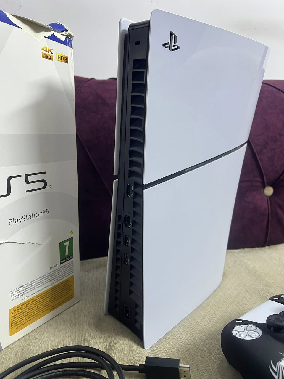بلي فايف اسلم واحد تيره 1000GB نضيف كلش
مستخدم قليل كامل ملحقات يده مالته اصليه 
اخر اصدار 
سعره 825 وبي مجال 
مكاني بغداد العامريه 
***********
