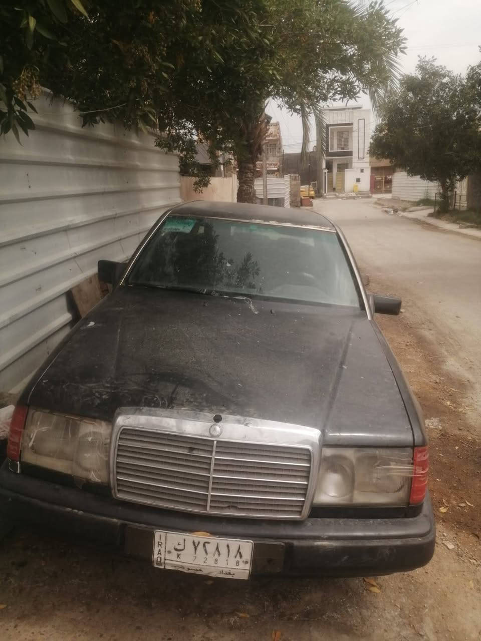 سلام عليكم مارسيدس دب مديل 1993 بيها صوت بالمكينه خياسات قليل بيها رقم بغداد بسمي داخلها نضيف كشرها حلو كير ومكينه محور مال بطه السعر ب30 وبيها مجال بسيط للاستفسار *********** ابو يوسف
