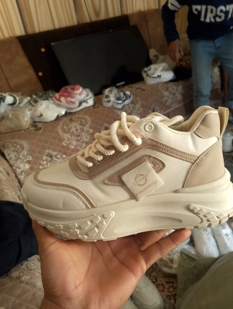 رجالي نسائي اطفال ابلاش عل ٦و٥ القطعه
اب مناسبت العيد


**إذا كنت صاحب هذا الإعلان وتريد حذفه لأي سبب، رجاءا أرسل رسالة إلى الدعم الفني**