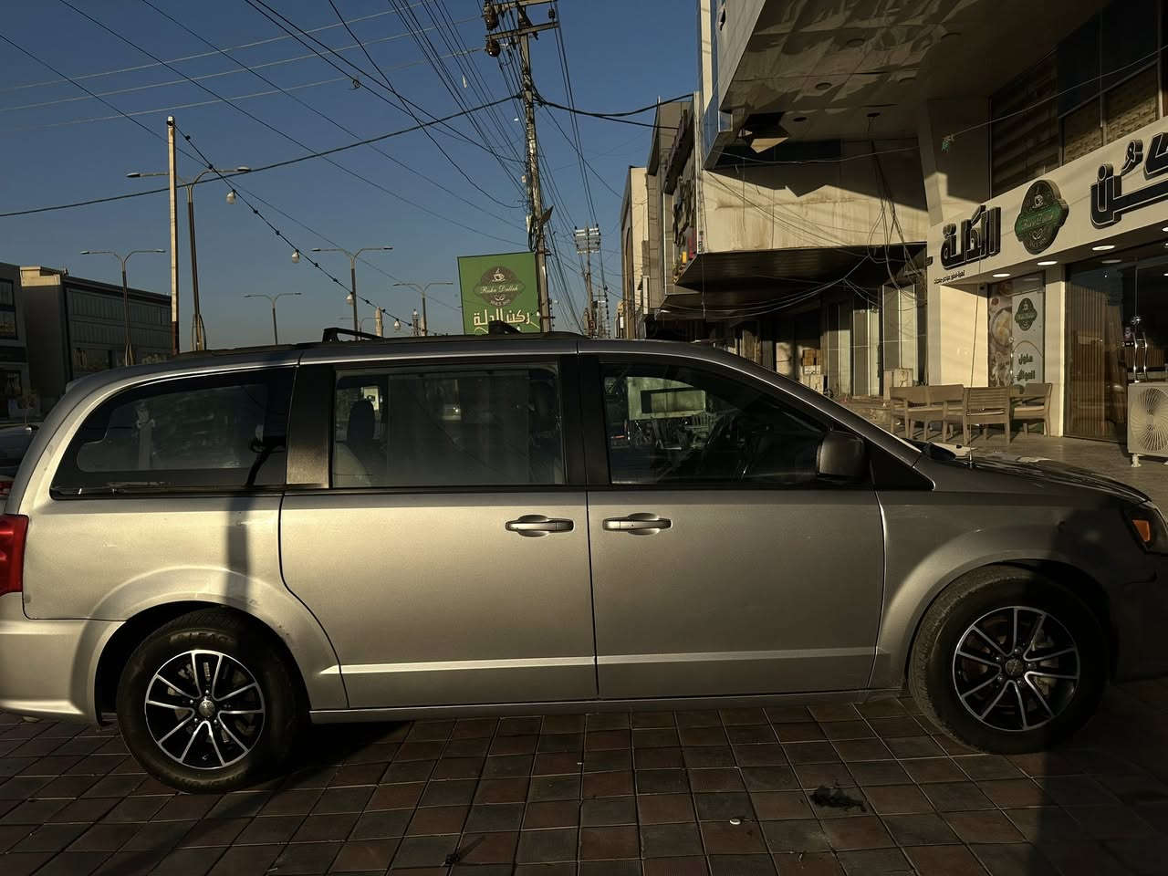 دوج كرفان فئه GT فول مواصفات مديل 19
 

محرك 3.600

تبريد ٣ قطع 

كشنات جلد

نظام ايكو 

مثبت سرعه 
محرك كفاله من الفتح ما عده كير مبدل

رقم شمالي أربيل  
بأسمي السياره

السعر ١٨٠ وبيها مجال 
ضربه جاملخ خلفي من امريكا وبيه ضربه امامي خفيفه تصليح جاملخ امامي وبنيد
مكان (الانبار) فلوجه 
رقم الهاتف : ***********                    ***********
