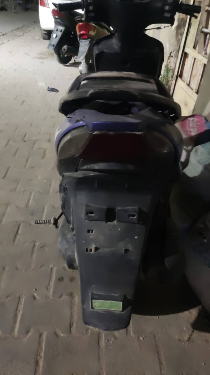 دراجه ماكس 140 دراجه يرادلها شويه ترتيب 
مكاني بغداد سعر 250 وبيها مجال


**إذا كنت صاحب هذا الإعلان وتريد حذفه لأي سبب، رجاءا أرسل رسالة إلى الدعم الفني**