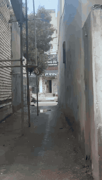 سلام عليكم بيت 40متر طابقن رهنية 40 ويجار 150الدور نواب الضباط قريب مدرسه الفضائل لبيت واضح بتصوير لا ستفسار ***********
