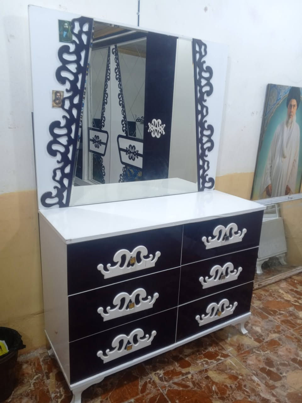 السلام عليكم اخوان غرفه تركيه للبيع مكاني نجف رقم لهاتف ***********
