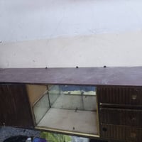 بوفيات 2 وحده قياس 3 متر وثانيه قياس2متر بيع مستعجل .07714313853