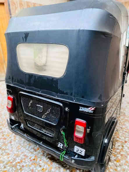 تكتك موديل ٢٢ شهر ال٩
لاتنقيص ولا تبخير مكينه مكفوله ونضيفه كلش لالغود ولا جاملغات تكتك نضيفه كلش تجي وتشوف بعينك مابيها ضربه 

السعر 9200وبيها مجال لشراي 
الرقم ***********
