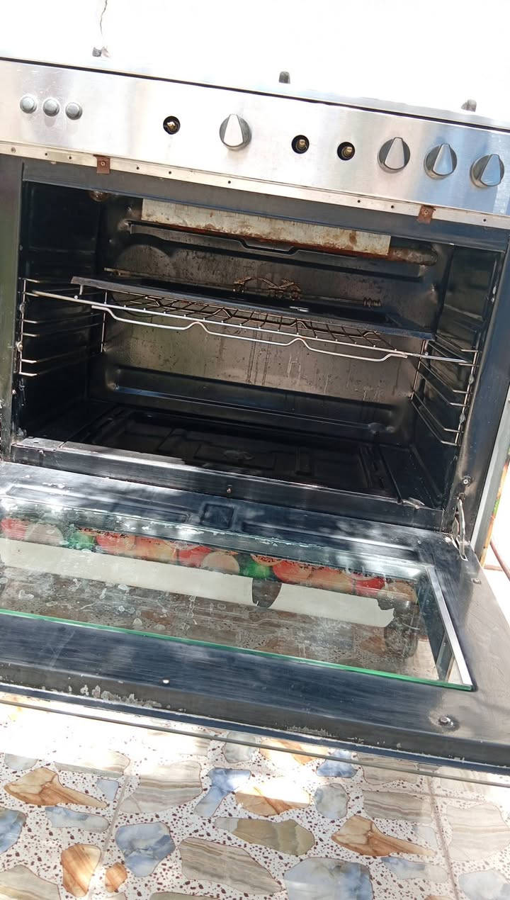 طباخ للبيع ب150نظيف كريازي
***********واتساب
