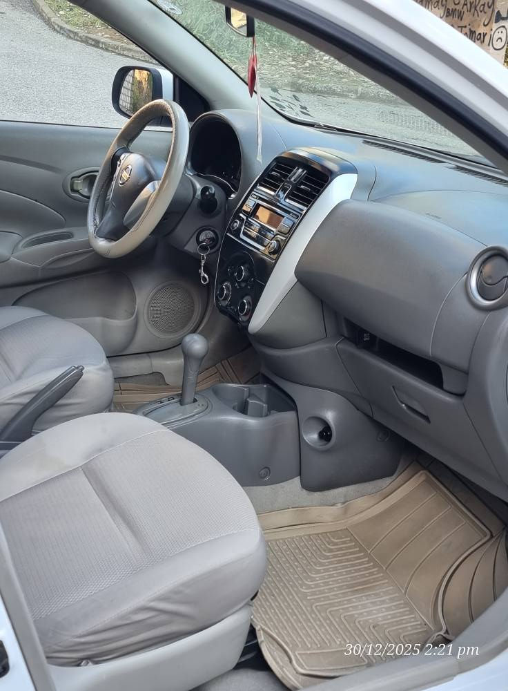 نیسان سەنی 2019  
دەبڵ گێچ 
دەسک نیکڵ 
سەیارەکە زۆر جاهیزە 
هیچ مەسرەفێکی تێدانیە 
ڕەقەم هەولێر 
تبرید سارد و گەرم بەشەرت 
کارەبایی کامل مەزبووتە 
تەنها ساردی هەیە بێ بۆیاخ 
گێر و مەکیەنەی بەشەرت نەکراوەتەوە 
هیچ کێشەیەکی تێدا نییە
بەناوکردن و غرامە بە شەرت
ژمارەی  خاوەن ئۆتۆمۆبیل 
***********
*********** كويسينجاك, أربيل
