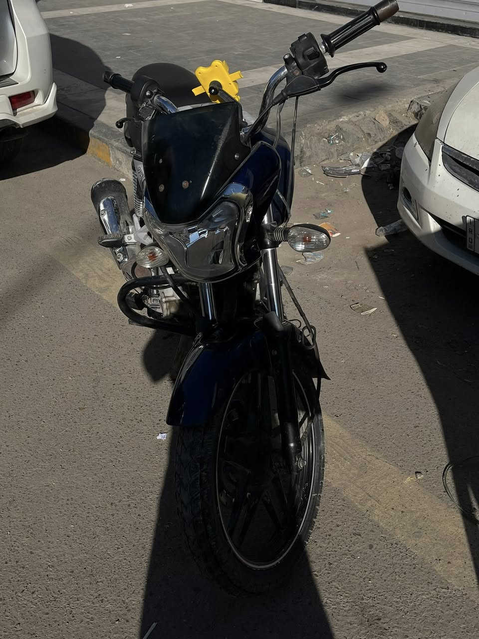 دراجه v15مرقم عنواني بغداد رقمها نكليزي دراجه نضيفه سعرها مليون قفل لان محتاج ردتها بمليون 
***********
متواجد واتساب
