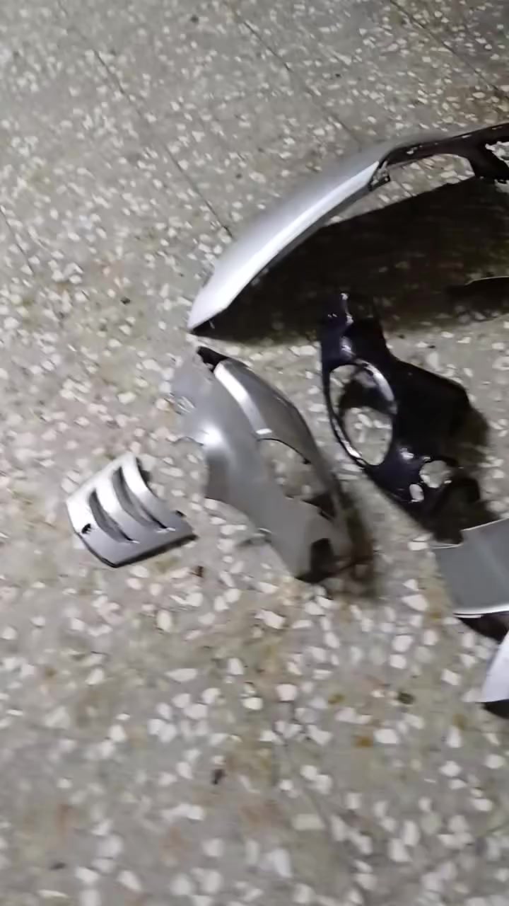 السلام عليكم شباب كفرات بريز لايت جوه مالرمبه بحاله جيده جدا تخم كامل عدا الوجه رصاصي الي يريده خاص سعره ٢٥ الف


**إذا كنت صاحب هذا الإعلان وتريد حذفه لأي سبب، رجاءا أرسل رسالة إلى الدعم الفني**