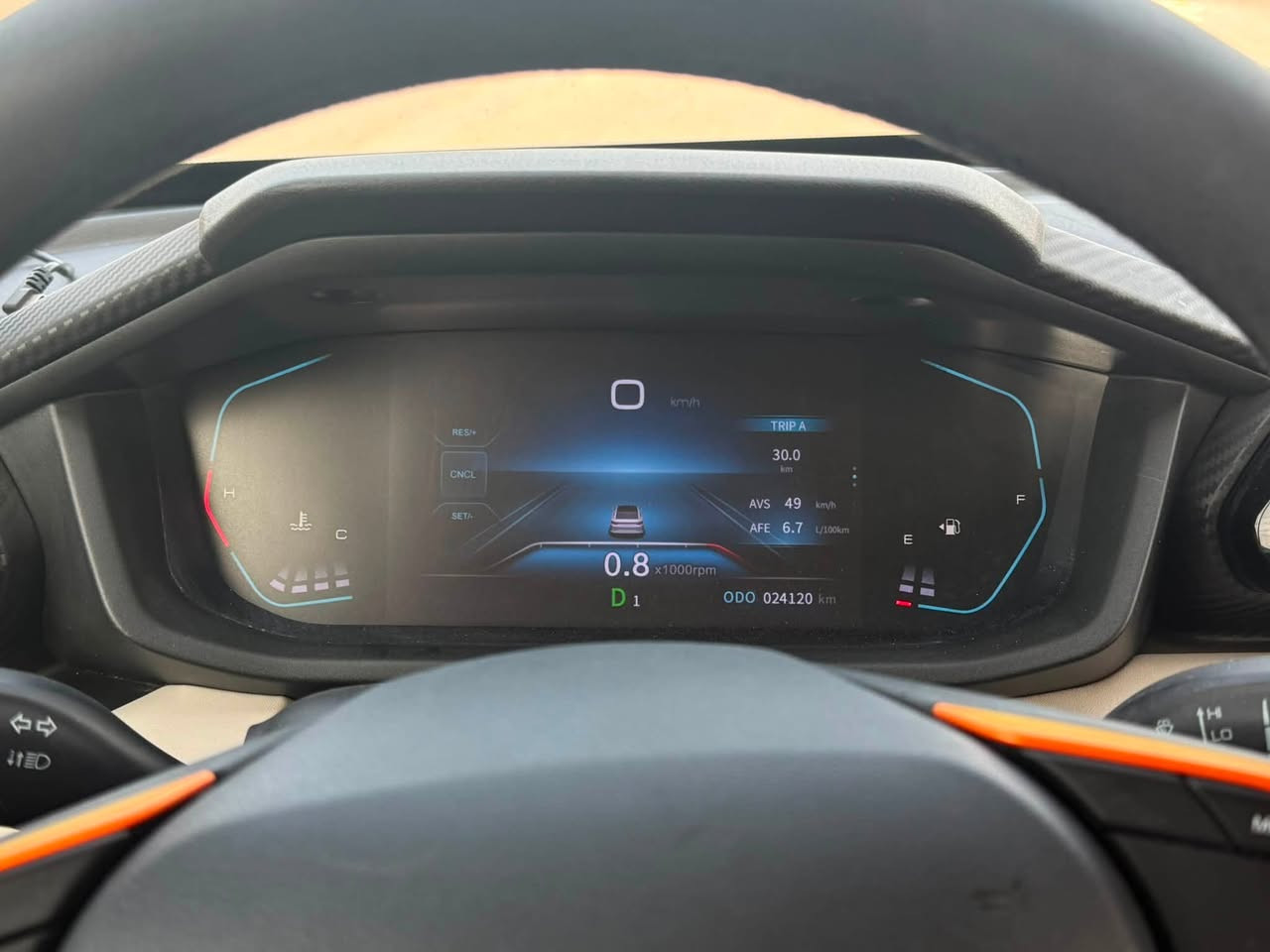 للبيع سيارة دونك فينك شاين إيلوس – Dongfeng Aeolus Shine
موديل 2024
سيارة صينية حديثة
بيها بارد جاملغ وباب
***********
‎🔧 تفاصيل المحرك والمواصفات:
 • محرك 1500 تنفس طبيعي
 • جير CVT أوتوماتيك ناعم ومريح بالقيادة
 • دفع أمامي
 • تسارع سلس ومناسب للاستخدام اليومي
 • اقتصادية جدًا

🚗 حالة السيارة:
 • السيارة عملية ومناسبة لكل الاستخدامات
 • ممشى قليل جدًا 20 كيلو واستخدام بسيط 
 • دواخل انيقة وجميلة بتصميم عصري وحديث
 • قيادة مريحة داخل المدينة وعلى الخط
 • السيارة محافظة وما تحتاج أي شي

مميزات إضافية:
 • شاشة كبيرة ايباد
 • تحكم ستيرن
 • تشغيل بصمة
 • تصميم رياضي وأنيق
 • ثبات جيد وسلاسة عالية
مكاني بصرة السيارة عملية وحديثة 2024
