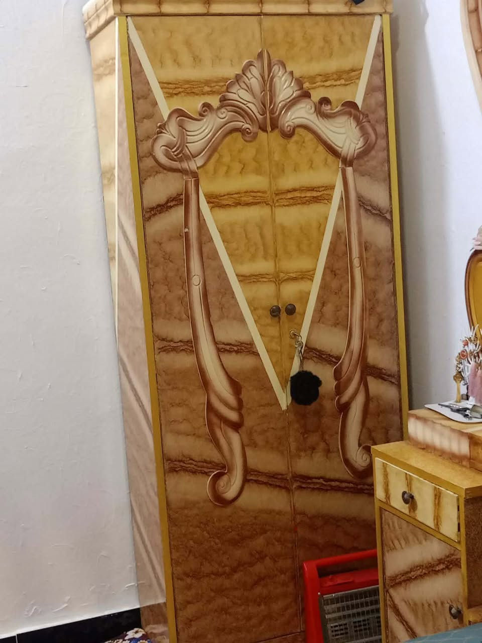 غرفه صاج صبغ حراري فول نضافه بسعر مناسب للاستفسار ***********
