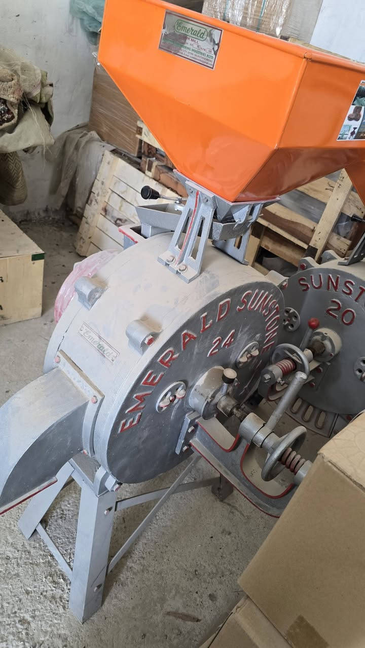 طواحين حجريه
صناعه هنديه (اميرال الاصلي )  
لطحن وجرش الحنطه والشعير والتمن وكافه انواع الحبوب 
الاحجام المتوفره 
حجم ٢٤ 
حجم ٢٠ 
حجم ١٦ 
حجم ١٢ 

كما يتوفر لدينا حجر طواحين وكافه الأدوات الاحتياطيه لها 

  للأستفسار الاتصال على الارقام التاليه 
***********
***********
*********** واتساب 
محافظه واسط/ قضاء النعمانيه/ مقابل مجلس بلدي وجامع الحاج جلال الكناني*
