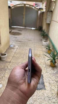 شباب بنات جهاز ايفون ١١عادي   مراوس حسب القناعه  جهاز كلش نضيف كلشي ما...