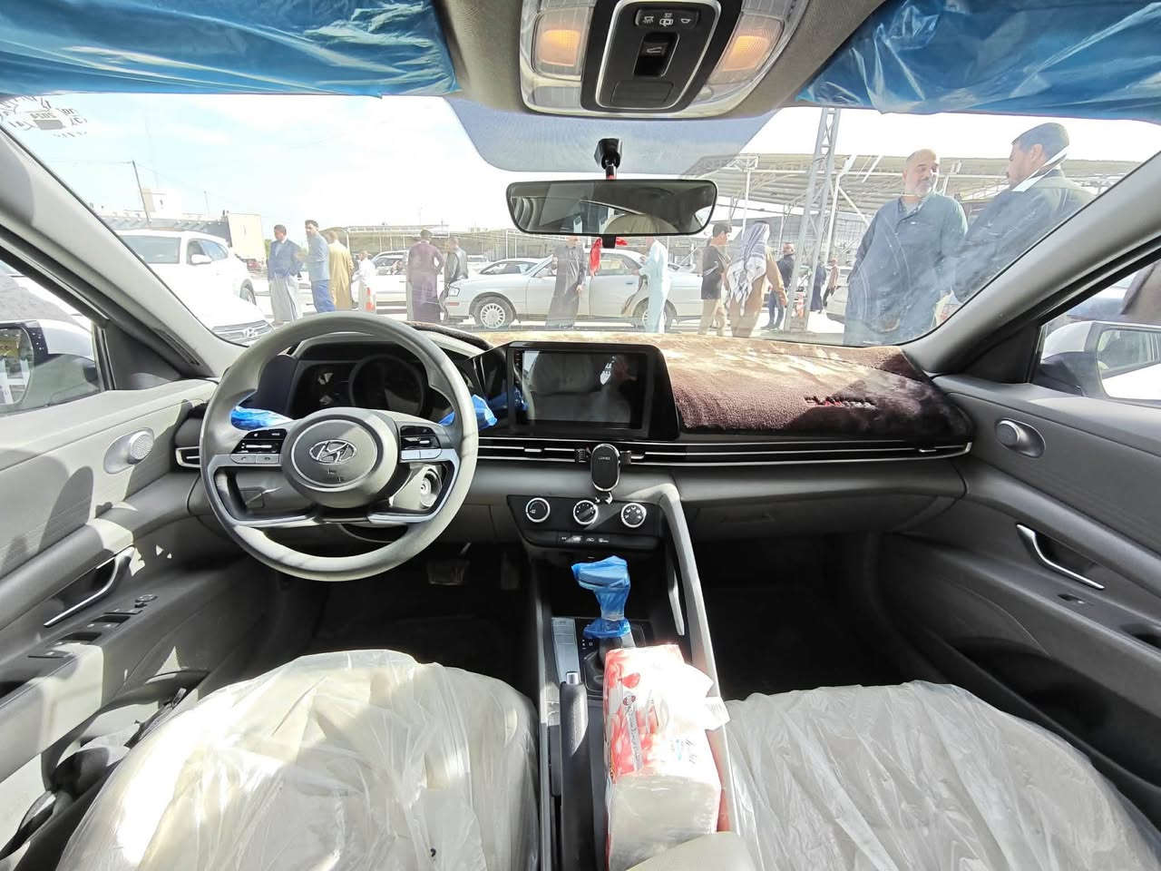 السلام عليكم
هيونداي النترا 2023 للبيع فقط
بانزين
رقم اربيل الجديد تحويل مباشر او وكالة
ماشية 52 الف فقط
مكفولة من الصبغ والتبديل

المواصفات
فتحة سقف
تبريد خلفي
3 انظمة قيادة (سبورت وايكو وعادي)
ويل كب 
شاشة وكاميرا
 تحكم ستيرن

للاستفسار
***********
مكان سيارة النجف الاشرف
