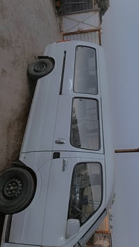 كية جنبي اج وان موديل 2014 مكفولة من صبغ وضربة ومكينة وكير مكفولات شرط...