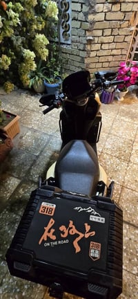 شحن • ٦ بطاريات • شاشة ذكية