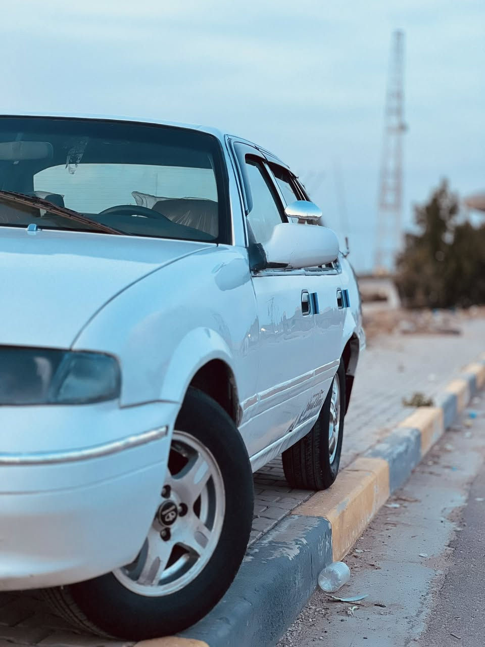 السياره متعوب عليه
السلام وعليكم..... 

دايو برنس فراشه موديل 1996..... الون ابيض 

رقم بغداد  .... مشروع وطني  سنويه ل2029

تحويل بنفس اليوم...  

كير وتماتيك....

محرك مفتوح....

كير ومحرك جدد حاويه بشرط مكفولات ........

ماشالله بيه نعومه فول ترايك وين ميعجبك 

ويل كب مجلي 

كهربائيات كله شغاله .... 

كيجات كله شغاله

بريك ماله نص دوسه 

شرط الغود وتكم وقماره بلاديات ع وضع الشركه

السياره مكفولة من الضربه فقط اصبغ احزام الجماليه بالفرن 

مشط ستيرن باور سلف داينمو راديتر كله جديد 

شواصي حيل نظاف 

صدر خلفي أمامي جديد 

غرفتها جديده ...دواخلها جدد بطاين جدد كشنات كاعيده جلد ارضيه جديده 

السعر)( 38
 ))بيها مجال ...

رقم الهاتف )) ***********…/***********

مكان سياره بغداد 

  السياره محد يعرف قيمتها بس الجناي وبلحقيقه احله من الصور 

اسف عل اطاله الشراي يتصل غير متواجد عل
