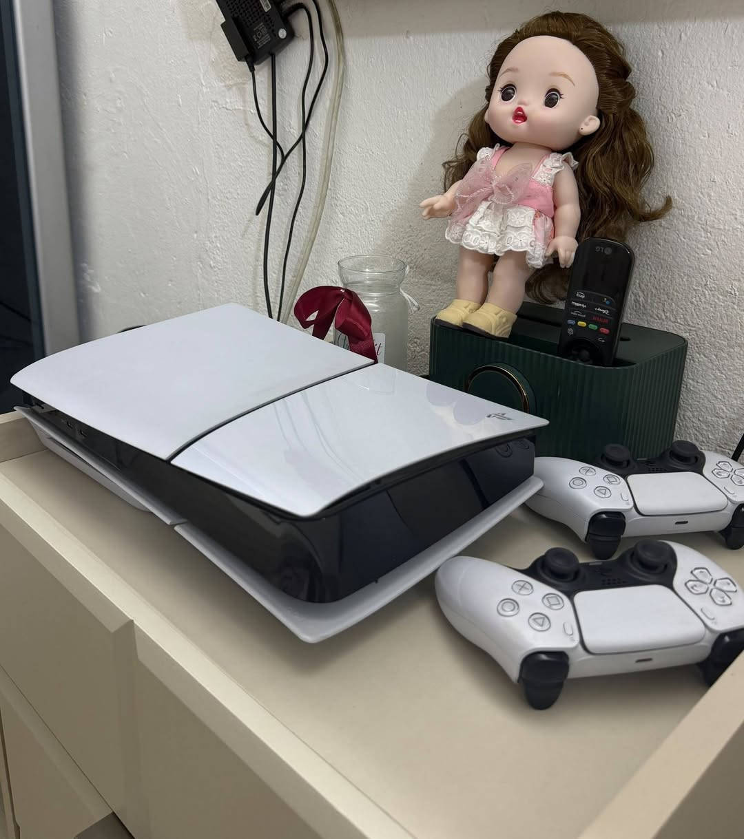 السلام عليكم
(Ps5 slim (1 T
 استخدام كلش قليل مشتغل كم ساعة فقط!!
ويا جوستك اضافي اصلي
ويا اقراص
 Gta5 _ splitfiction 
Ups Apc تيار مستمر بدون انقطاع هاي الماركة بصعوبة تتحصل
السعر ( مليون ) 
***********
