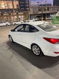 اكسنت • ٢٠١١ • محرك ١٦٠٠