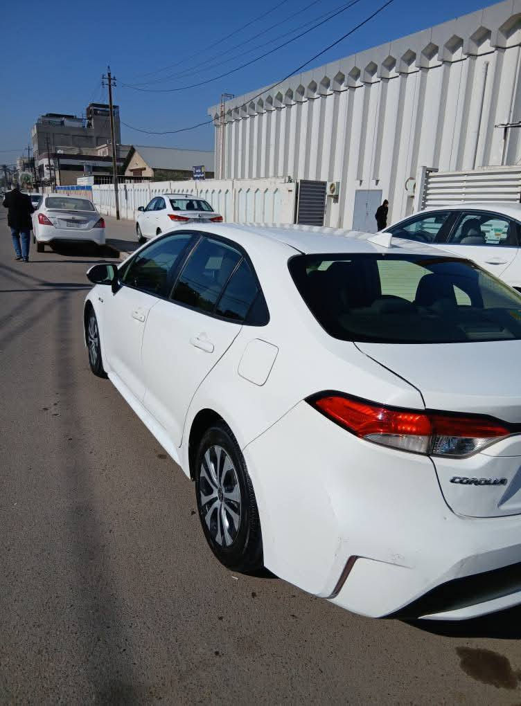 سلام عليكم كورلة هايبرد موديل 2020 وارد امريكي حادثه جاملغات خلفيه فقط بدون اي ايرباك كل لتفاصيل ولصور منزلهن بلمنشور بيع فقط  السيارة بئسمي تحويل مباشر السعر127ورقة وبيه مجال بسيط لعنوان بغدادعلي لصالح قرب مجمع رويال ستي رقمي***********
