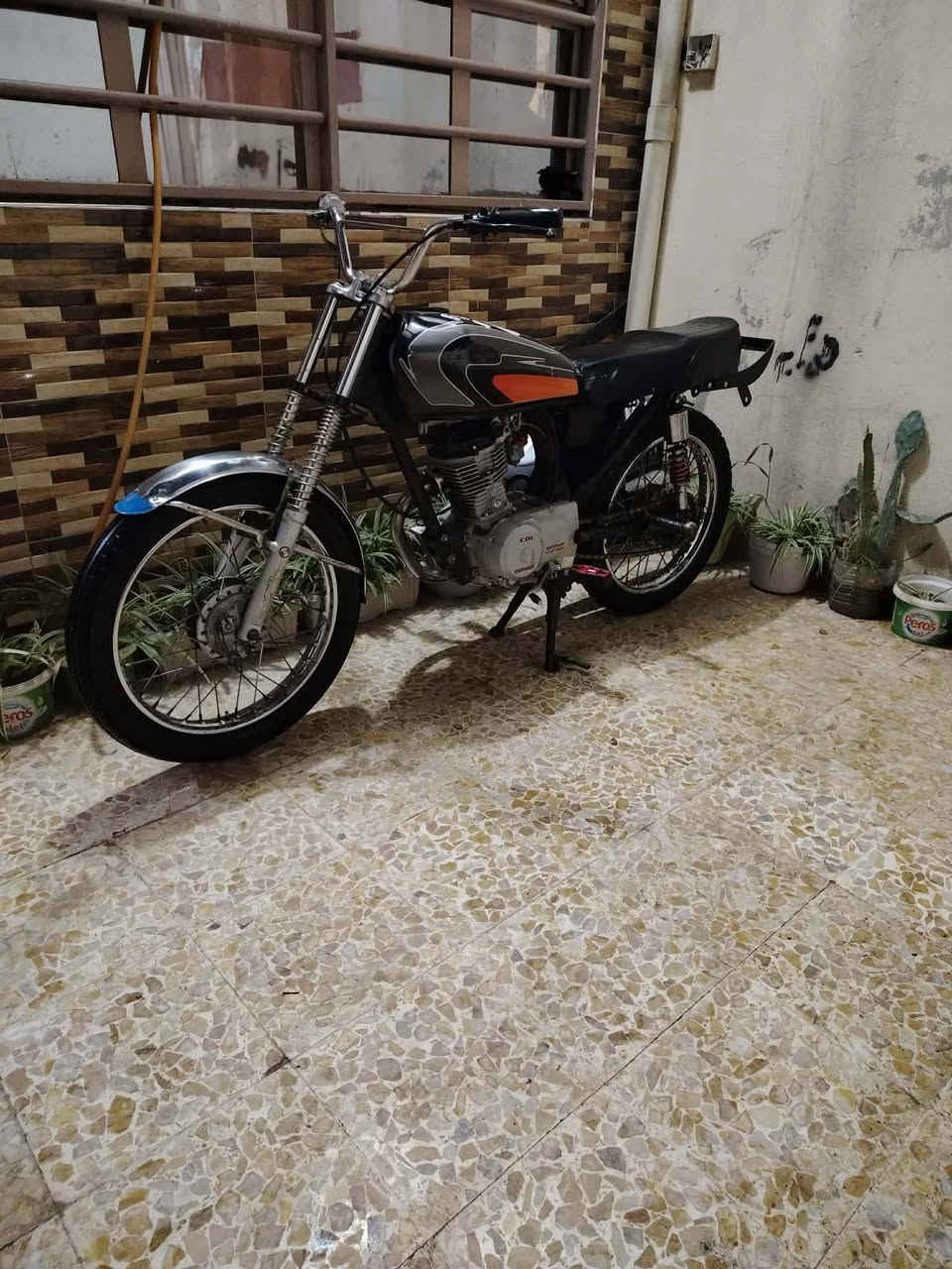 سلام عليكم سخت يراني اربعه كير للبيع الماطور كدام العين فول نضافه ماطور ما صالو شي من معمر موديل 19 معدل وتحريكه شرط 300 وبي مجال حك جيتك اليسر


**إذا كنت صاحب هذا الإعلان وتريد حذفه لأي سبب، رجاءا أرسل رسالة إلى الدعم الفني**