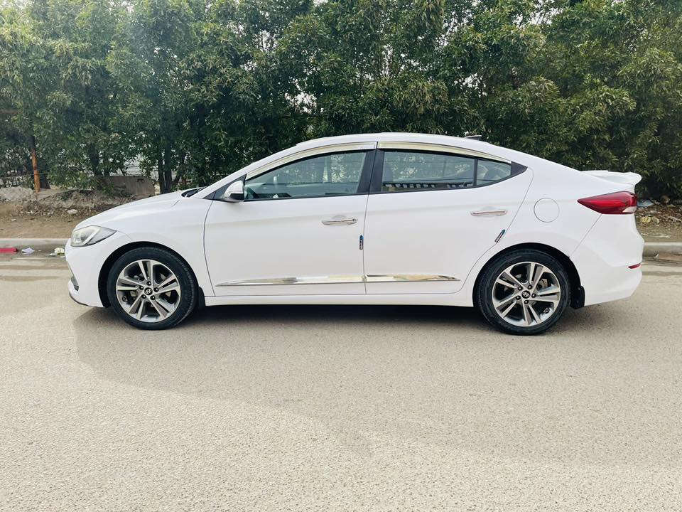 بسم الله خير الاسماء
2018 النترا خليجي كفاله من الصبخ تكحيل فقط

سوبر موصفات فول عده البصمه

رقم مميز بغداد

ماشيه 91

تحويل مباشر

سعر  157 ومجال وبالعافيه🤲🏼

*********** بغداد
