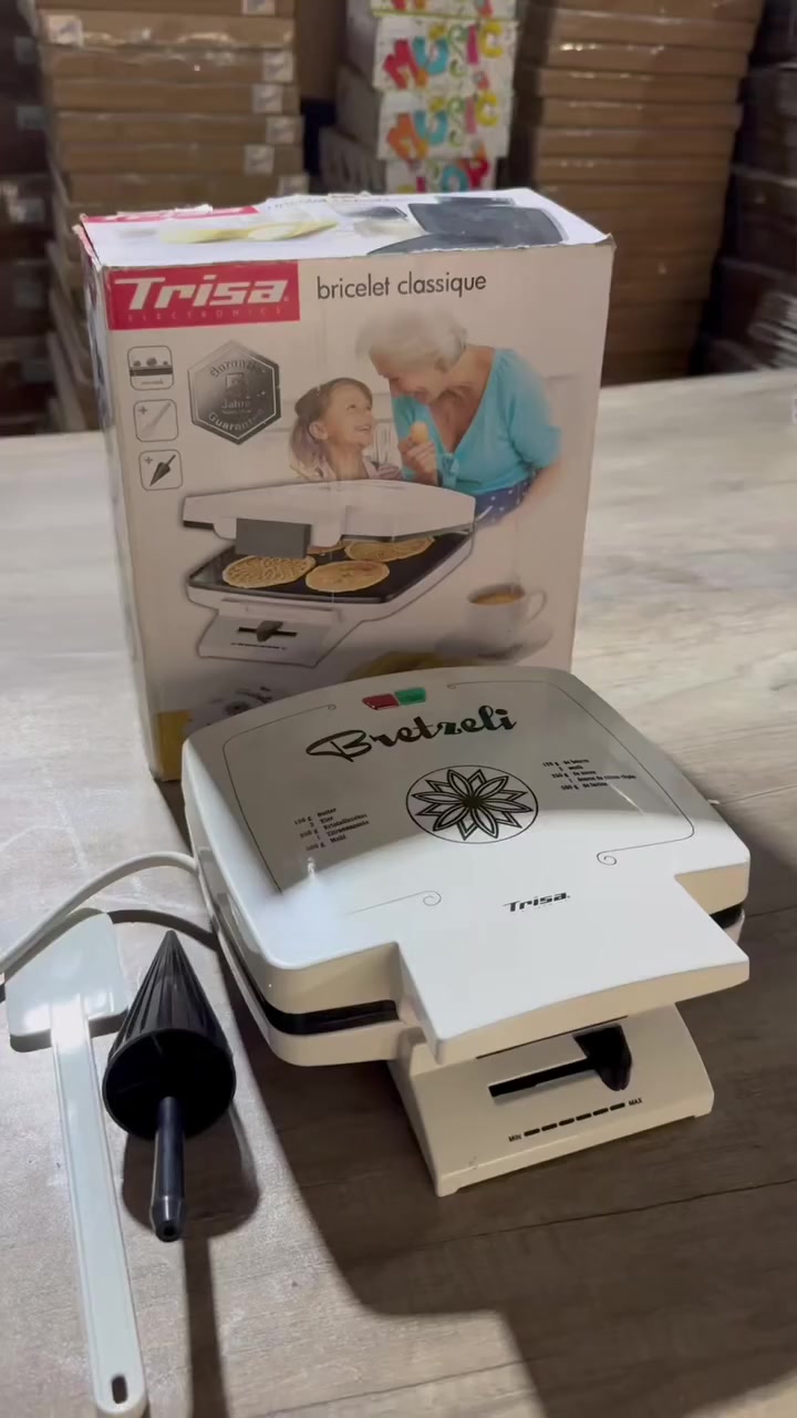 رمضان كريم 🌙 
🛑 التوصيل صار مجاني 
محضرة وافل وبسكويت من تريسا

الاستخدامات:

تحضير الوافل, البسكويت

الميزات:

أداء عالي و تسخين سريع

صحن تسخين مانع للالتصاق سهل التنظيف

زاوية فتح حتى 90 درجة

تسخين من الطرفين الاعلى والاسفل

4 اشكال مختلفة لتحضير البسكويت والوافل

6 مستويات للتحكم بمستوى الحرارة

ضوء مؤشر للطاقة والتسخين

2 شمعة حرارة حلزونية الشكل

الالواح قابلة للفصل مع سهولة التنظيف والغسل

سطح تسخين بمساحة: 25 13 سم

أبعاد المنتج: العرض 23  الطول 23  الارتفاع 30 سم

سلك كهرباء بطول:60 سم

المنشا: الصين

الملاحظات:

لم يتم ذكر الطاقة الكهربائية
كل هذا الجمال بسعر مناسب فقط 22٫500الف

#وافل#كريب #حلويات #البسكويت


**إذا كنت صاحب هذا الإعلان وتريد حذفه لأي سبب، رجاءا أرسل رسالة إلى الدعم الفني**