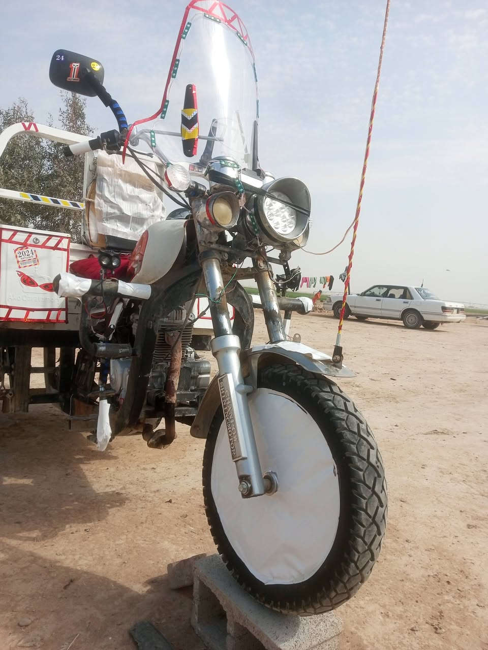 سلام عليكم فحل عالي للبيع موديل 2020 محرك بلادي 20 سلف شغال كهربيات كلها شغاله شرط لا
خياس ولا كسر بلاديه بودي حيل نضيف باقي تفاصيل خاص/***********
