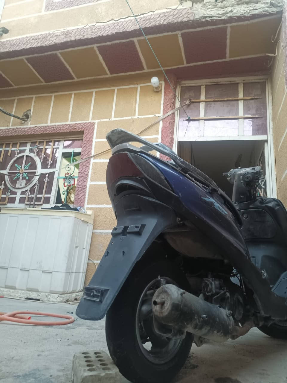البيع شغاله سلف هندر ابيع كوم حديد تجي تحمل وتروح عوزه ترتيب سعر 150 مكاني بل شمري يم بنزين خانه الخيره ***********
