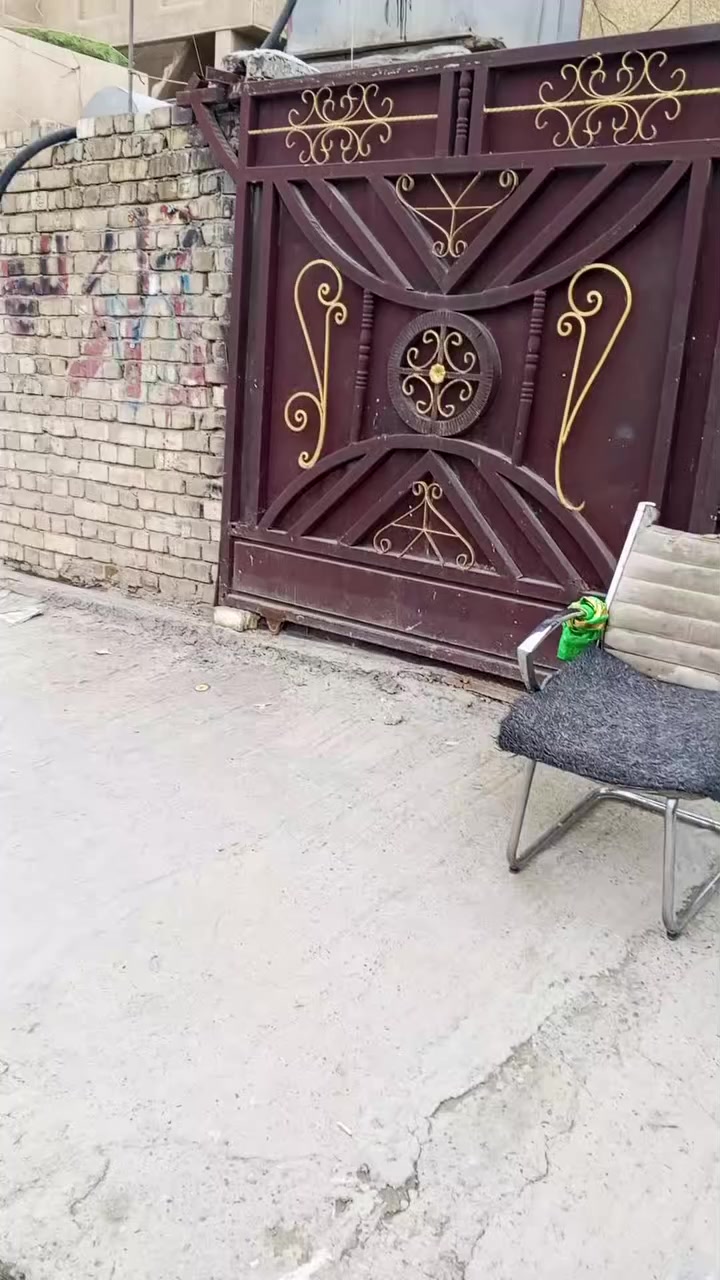 السلام عليك بيت طابو ملك صرف البيع المساحه 150متر بغداد المعامل شارع المدارس كهرباء خطين الرقم ***********
