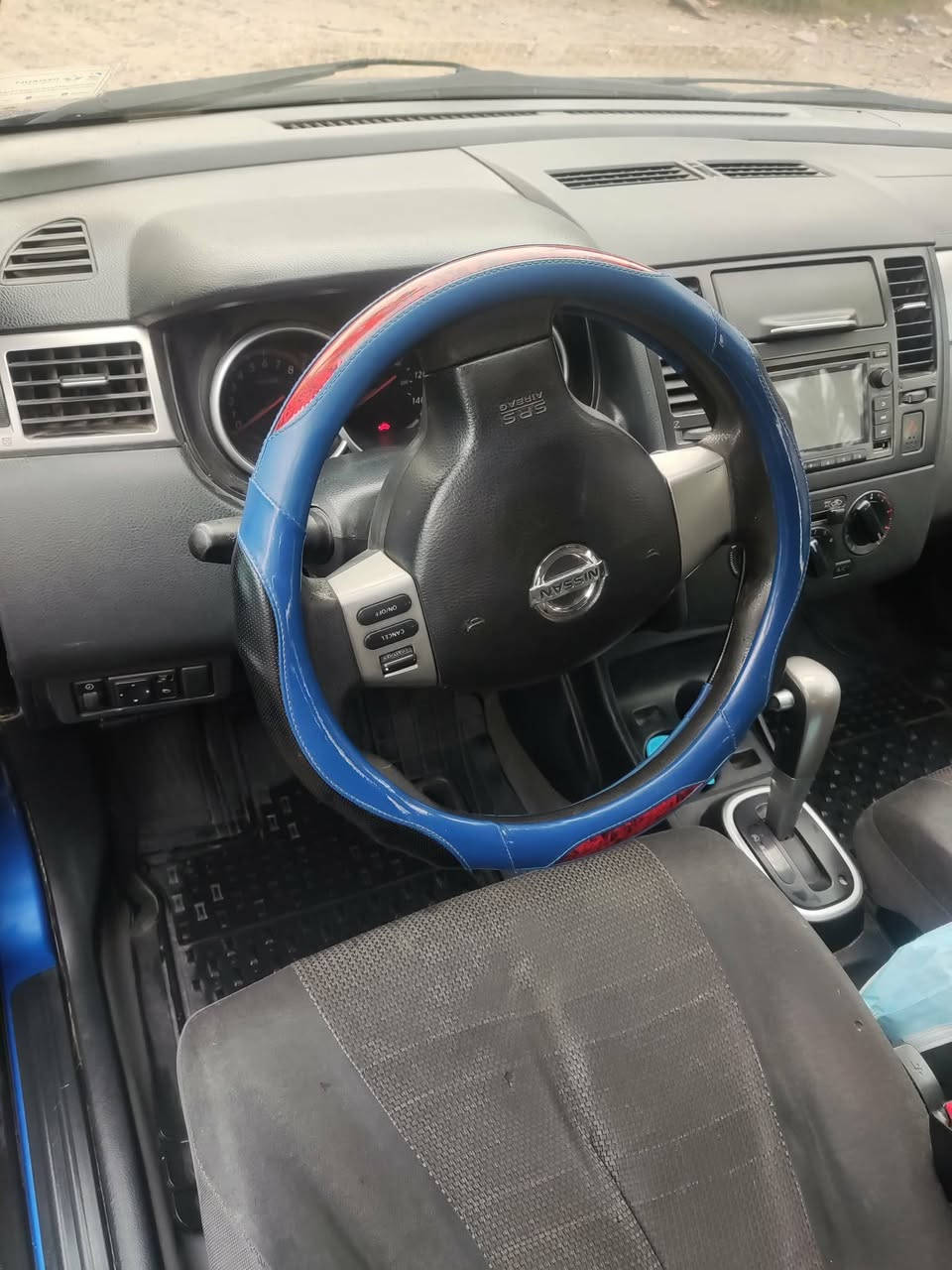 نيسان فيرسا 2010 نضيفه كير محرك مكفول
 بيها صبغ تقريبا أربع قطع أعتبرها حزام
 رقم بغداد جديد بسمي صدر جديد تايرات جديده
السعر 73
 الاتصال على هذا الرقم اتصال او واتساب
 ***********
