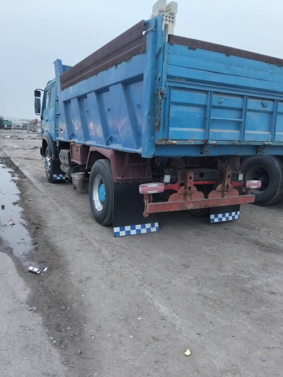 سلام عليكم البي للبيع المانية مكينه 8 لا بخار ولا صرف كير 25 اكسل جيف سياره خير من الله وجاهزه للشغل رقم مثنى***********
