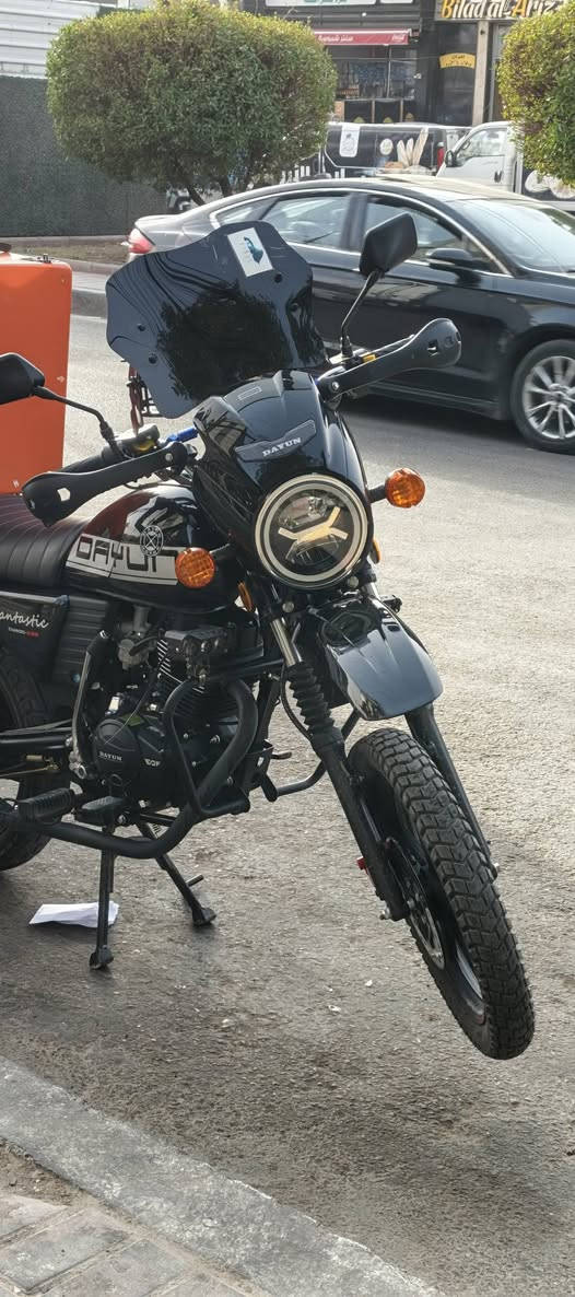 السلام عليكم دايوان 2026 محرك 200 رقم اربيل بعدها زيرو ماشيه ٨ آلاف مرواس بوكسر نضيف فقط رقمي ***********
مكاني بغداد رئاسة العبيدي
