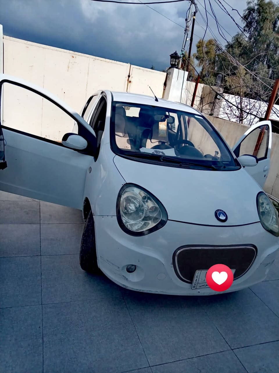 للبيع سيارة باندا 🚗
موديل 2013
كير ومحرك شرط😊
بدون صبغ وبدون ضرر‼️
سياره جاهزة طخم حداديه كله جديد
طخم تايرات جديد🫡
كابون بانزين بيها (رقم نينوى) 
داخله مغلف جديد نسائي
إنارات كله شغاله 
..... العنوان موصل الحدباء ***********
