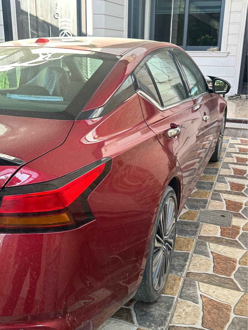 سلام عليكم نيسان التميا موديل ٢٠٢٣ صور حاذت ب منشور جاملغ صبغ وبونيد تعديل بارد ايرباك سستم 
مواصفات فول SL رقم اربيل باسمي بدون اي نقص سعر ١٧٠ 
لاتصال *********** كركوك, العراق
