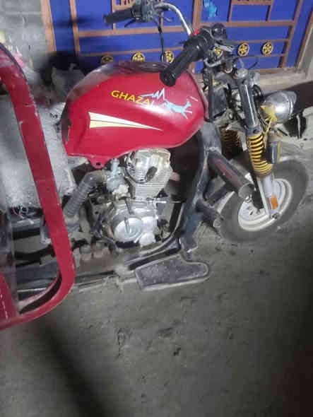 سلام عليكم لبيع موديل ٢٠٢٠ 
اوراق كامله 
محرك ٢٣ 
اكسل ومحرك صقر 
بغداد الشعب 
*********** 
٩٠٠ وبيه مجال
