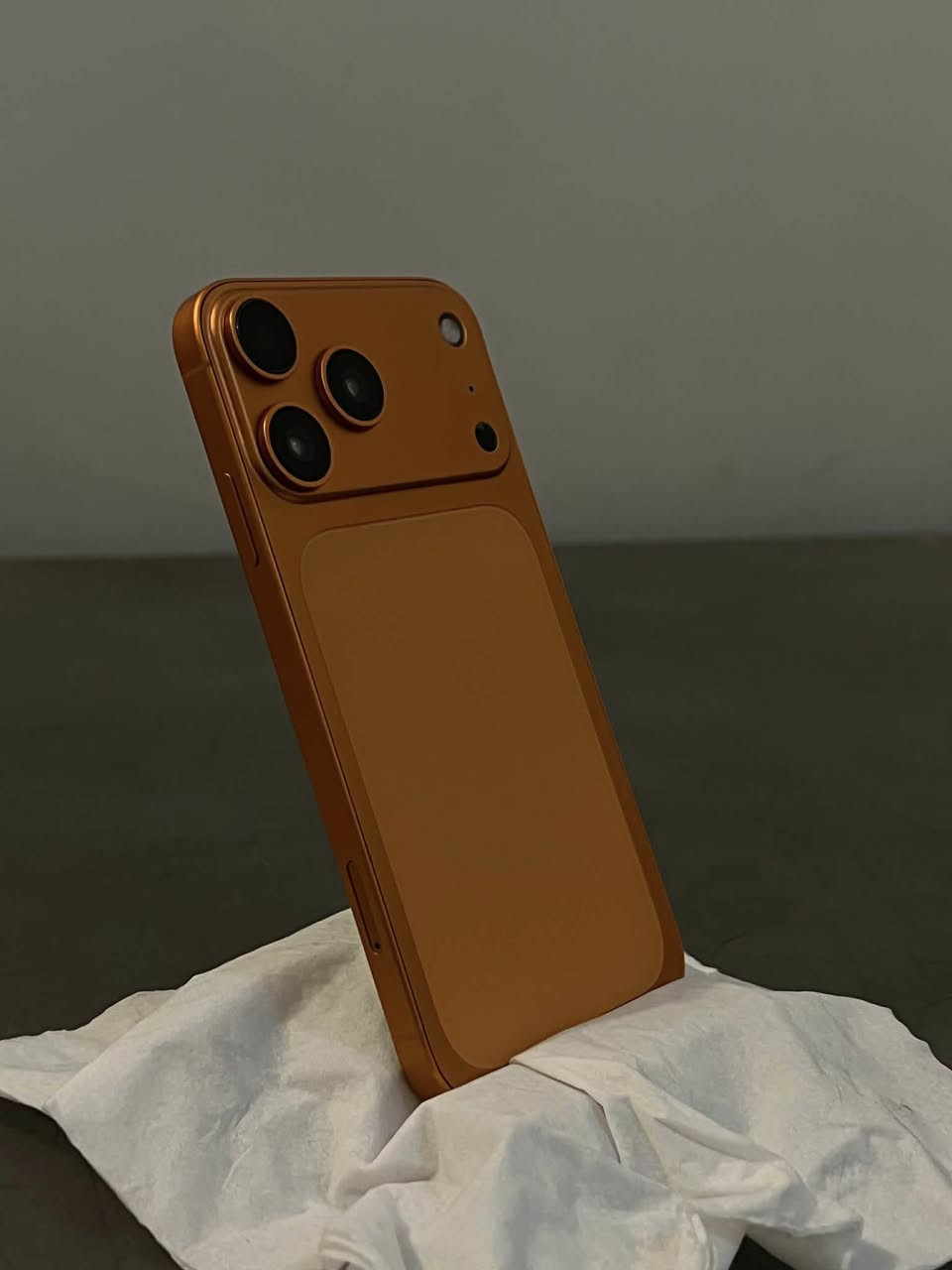 ايفون 11عادي محور تحوير كامل 17برو ماكس
الذاكرة 265  المكان بغداد الدورة السعر ٢٥٠ الف للشراي ***********
