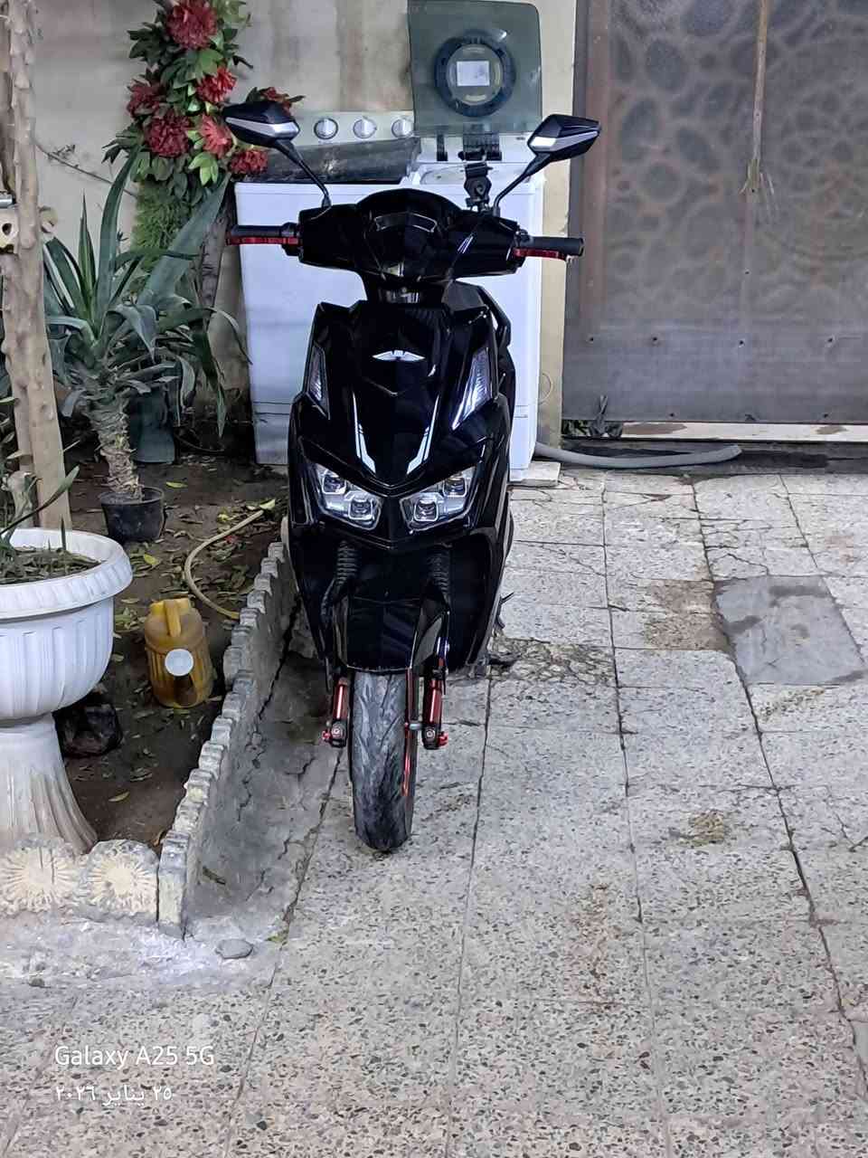 السلام عليكم  دراجه شحن  سكنس ما تركس فحل للبيع موديل 2025 بيه نضام R بك  السرعه 99 الحقيقي 80 وبصمتين وكارت وتشغيل عن بعد وحساسات
5 بطاريات
ولدراجه بعديهي جديدة الله شاهد 
السعر 950 
مكاني بغداد المحموديه حي الربيعي 
رقم ***********
مكاني بغداد المحموديه
