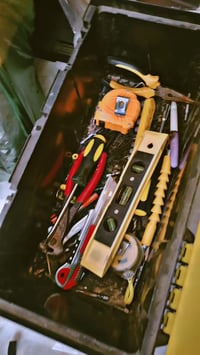 دريل مفووول بعده جديد هو ويا عده كامله من كلشي للبيع البطاريه ٣ ايام م...