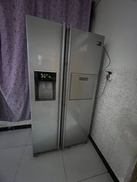 ثلاجه للبيع بَ450 شركه سامسونج  07779555694