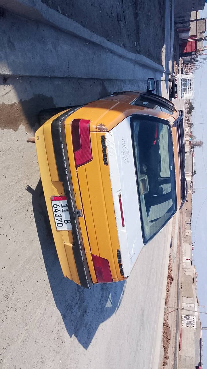 سلام عليكم بيجو موديل 2006 محور كورلا اوتوماتيكك كفالة لا تنقيص ولا تبخير  تبريد شغال عوزة غاز  رقم انكليزي  ب 20.    ***********
