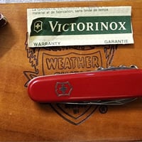 فكتورينوكس سويسري • حجم وسط • جديد