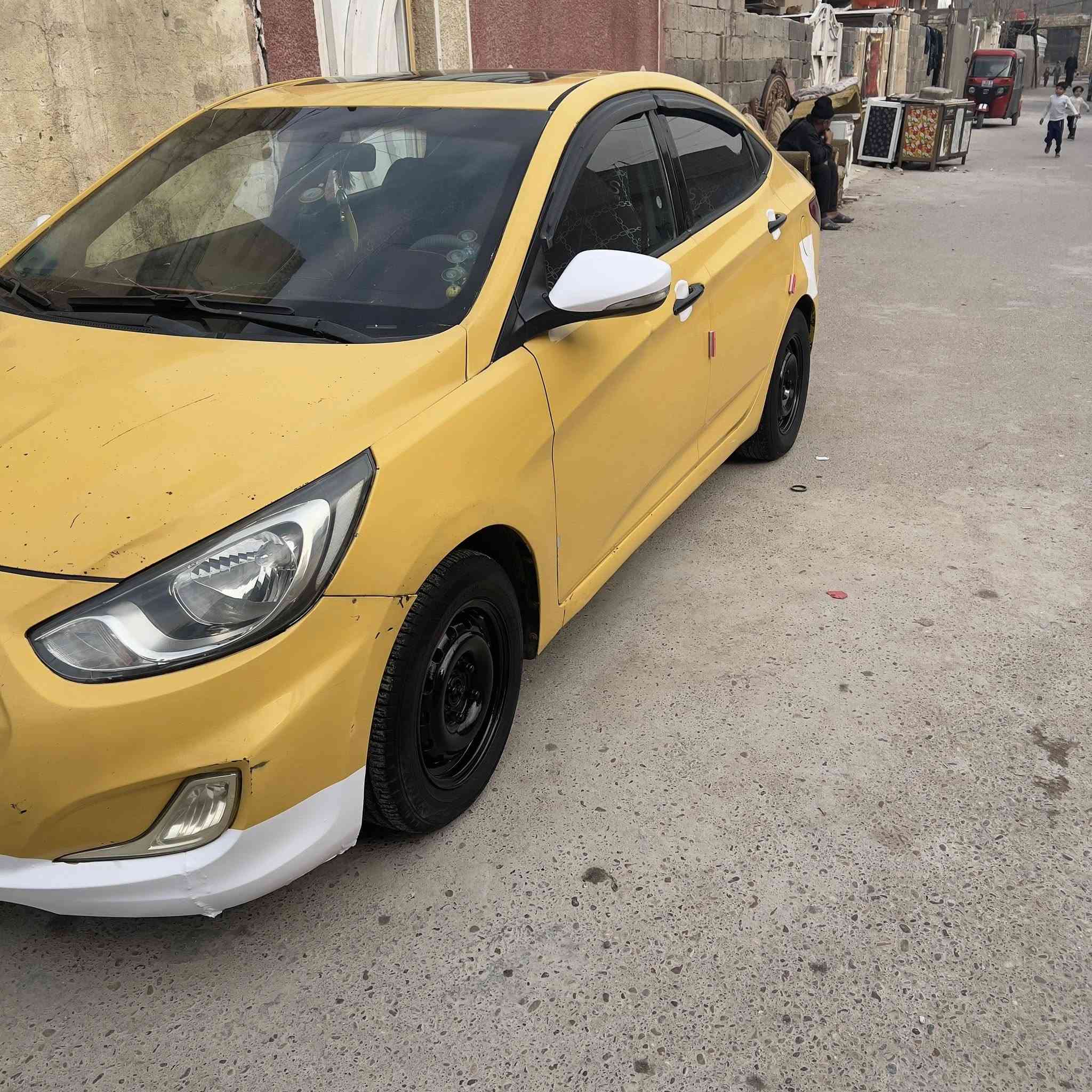 السلام وعليكم اكسنت مديل 2012 وارد أمريكي مكينة 1600 رقم بغداد ألماني بااسمي تحويل مباشر مكينة كير تبريد خير، من الله حدادية 80/: ب 100 ضرر السيارة صفحة السائق ومعمرة تعميرة حلوة السعر 72 وبيها مجال الشراي عنوان بغداد رقم الهاتف ***********
