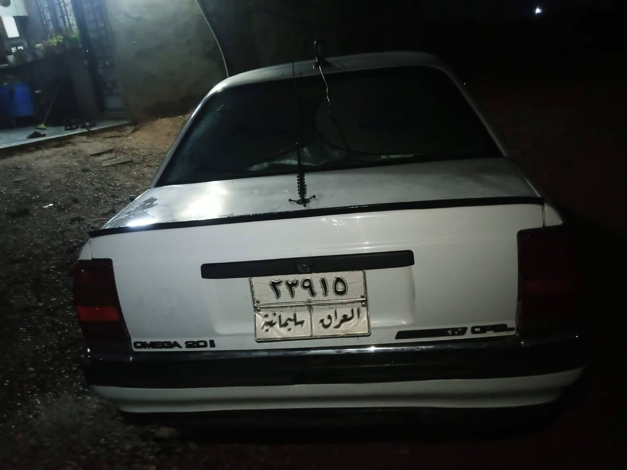 السلام عليكم اوبل اوميگا 20 كير محرك شرط صدر تأيرات جدد شرط التحويل سنوية منتهية صار سنة 
سيارة شرط كلها 
السعر 45وبيها مجال 
***********
