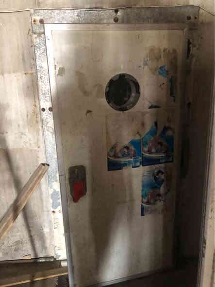 السلام عليكم ورحمة الله وبركاته يوجد براد تجميد 10 طن سندويج 10 مع براد ألبان شرط الشغل ***********
