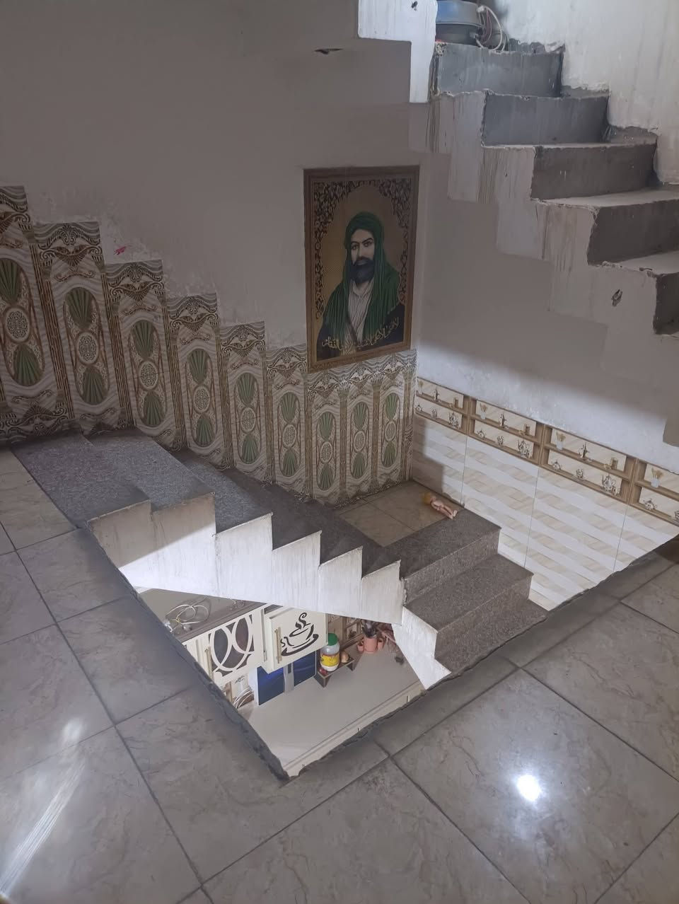 ياالله سلام عليكم بيت البيع منطقه ام الكبر والغزلان مال  ابو درع مساحه 100 متر 5×20 السفسار ***********
***********
