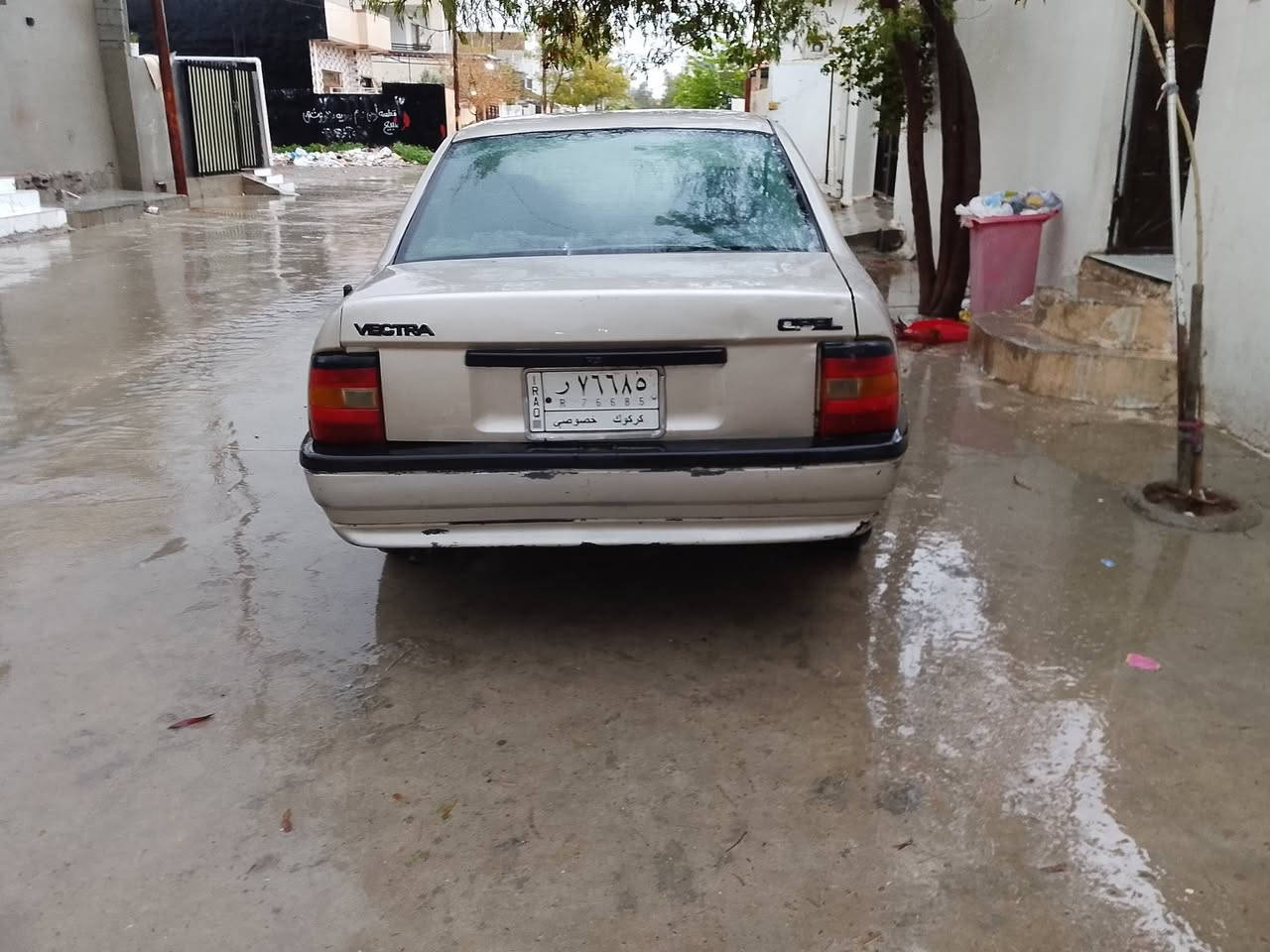 فكترا
موديل ٨٩
مه كينه ١٦
سه نه وي و ره قه مي به سه رچوه 
سه نه وي عاجه 
دفتر بنزيني هه يه 
ليدراوي پشتي هه يه ناوي گرتوه 
٣٣مه جال 
***********
