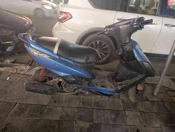 دراجة نظيفة وشغالة من كولشي للبيع ثعلب مكاني المنصور اريد ابيعه لانو مو ابحاجته ٣٢٥ وبيه مجال بسيط ***********
