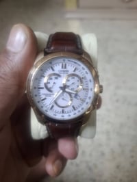 ساعة سيتيزن • أصلي